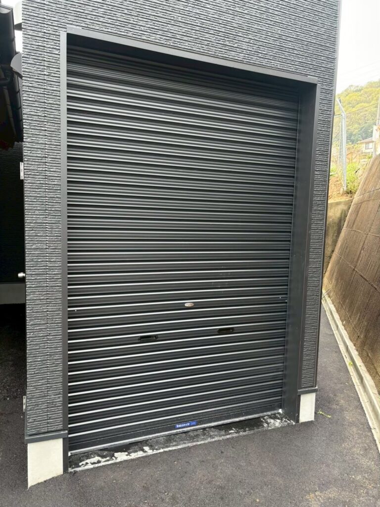 コンテナ　シャッター取り付け